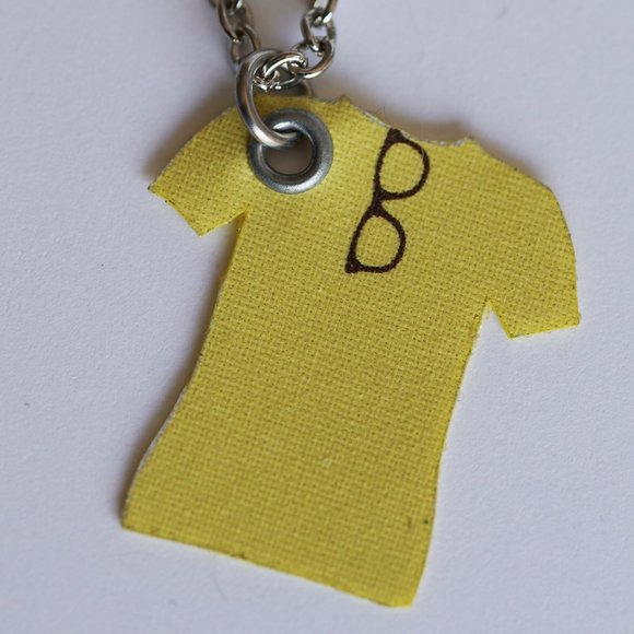 Yellow Glasses TShirt - Picture 1 of 4